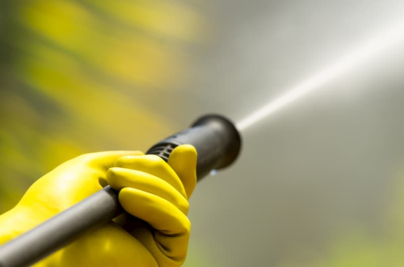 Benefits of Hiring Professionals for Routine Pressure Washing
